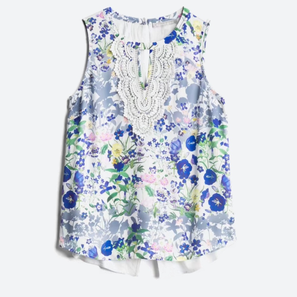 Quinn Sleeveless-Keyhole Crochet Blouse